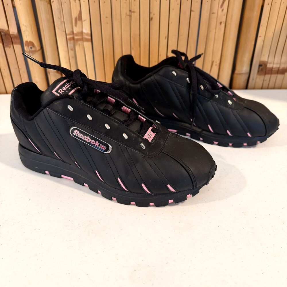 Streetwear Reebok Classic Black Pink Leather Low Top Lace Sneakers Womens 9